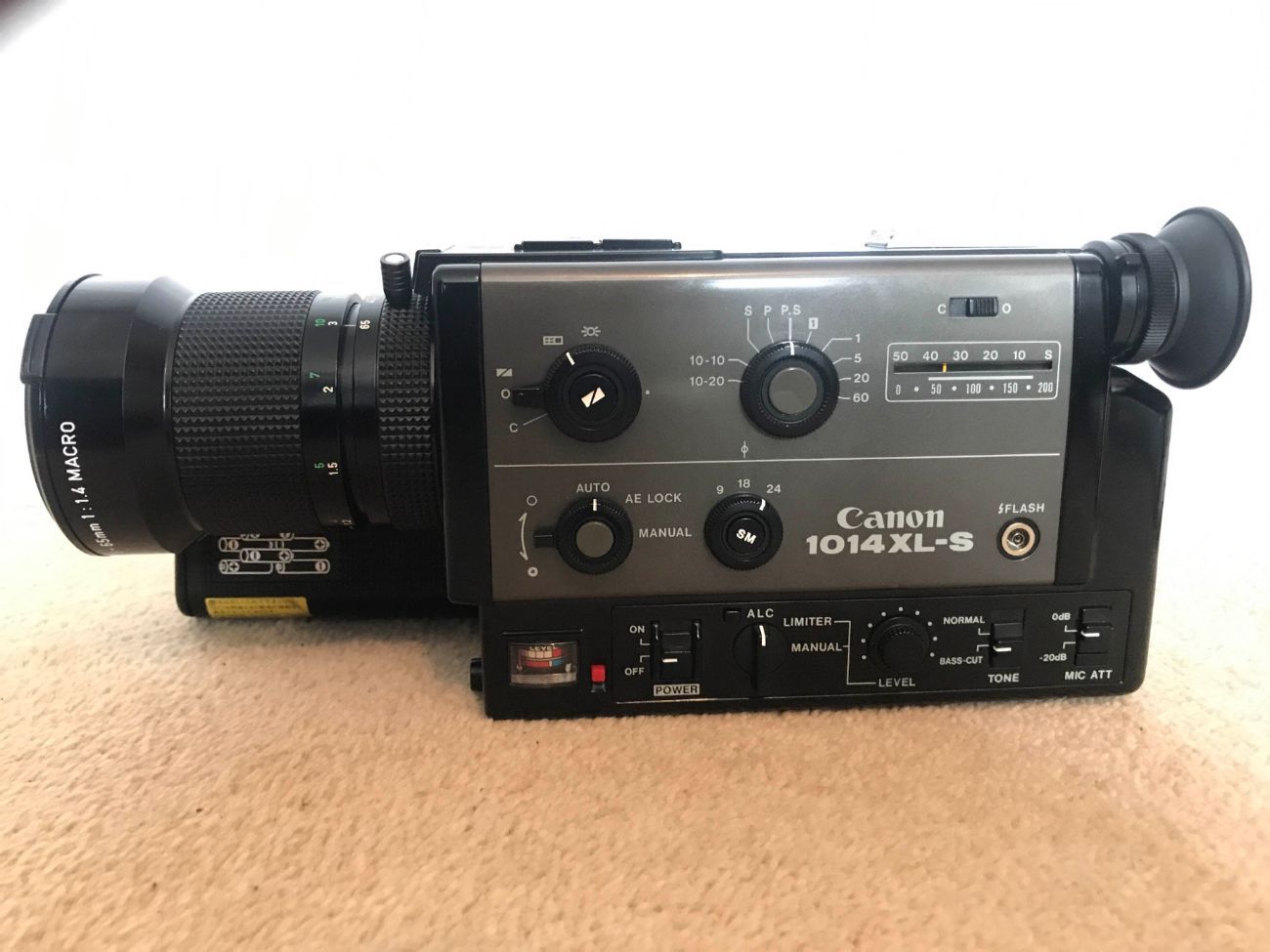 Super 8 canon 1014 xl-s with 6.5-65mm lens tested