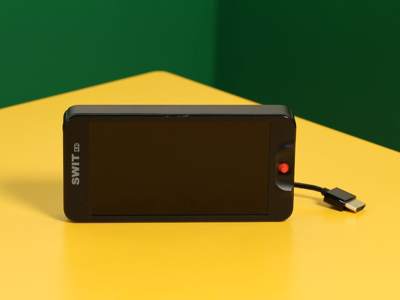 Swit hd monitor 5.5 inch 4k