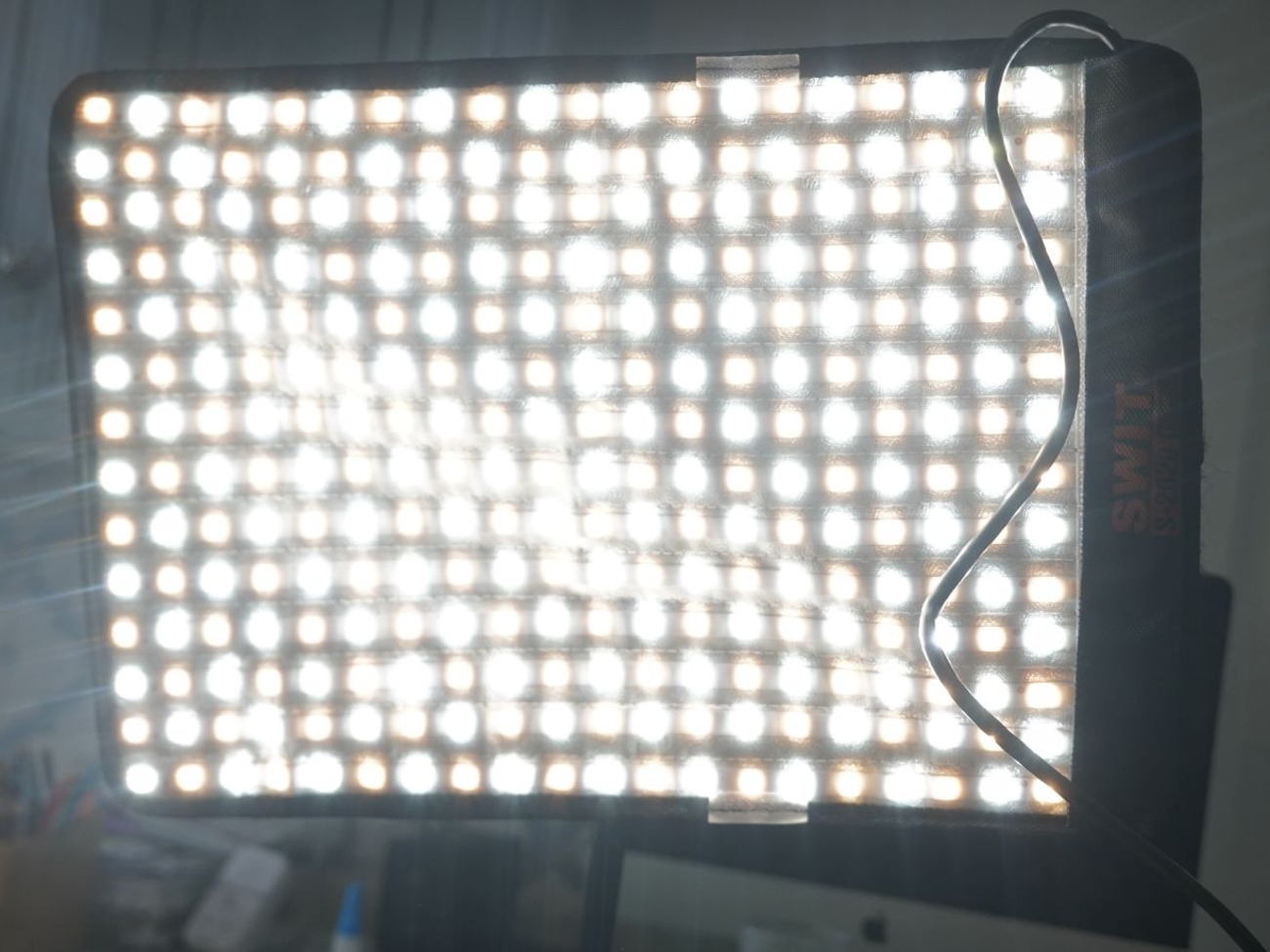 Swit s-2620 - led flexible panel