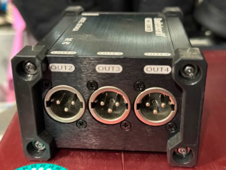 Switchcraft swc-dante audio output box