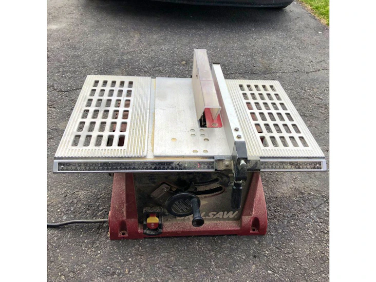 Table saw
