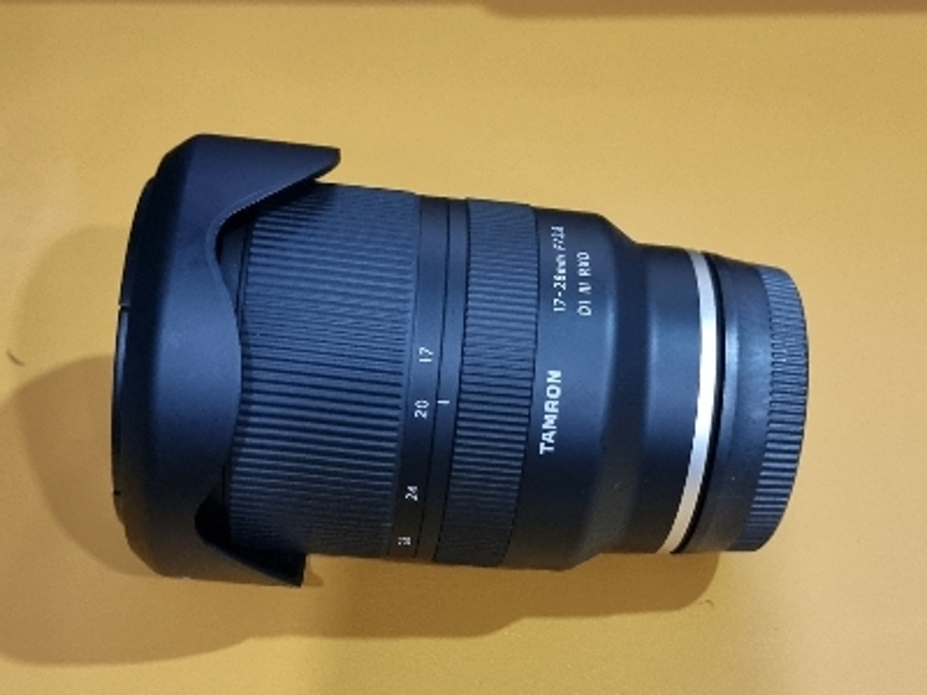 Tamron 17 28mm f2.8