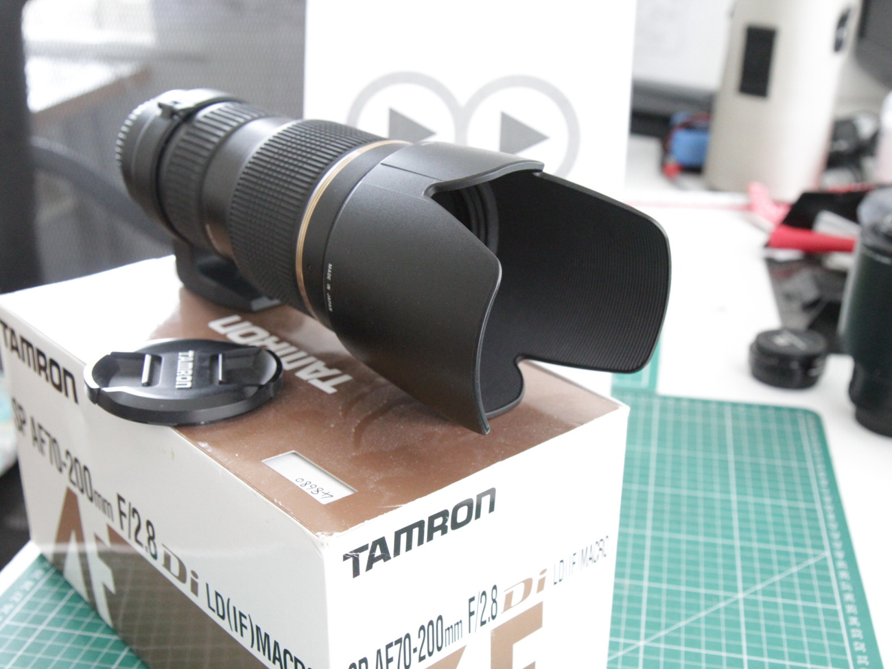 Tamron sp af70-200mm f2.8 di ld if macro lens - canon fit
