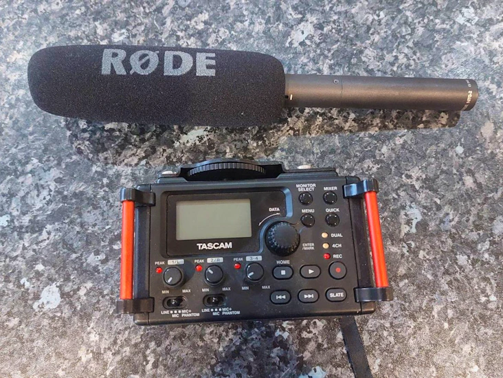 Tascam audio recorder and rode mic (includes cable)