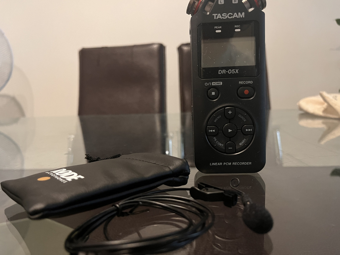 Tascam dr-05x + rode mic + micro sd card