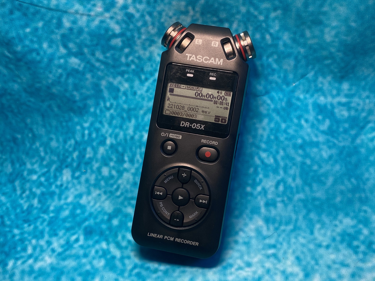 Tascam dr-05x audio recorder 