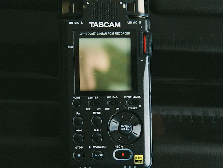Tascam dr-100 mkiii audio recorder