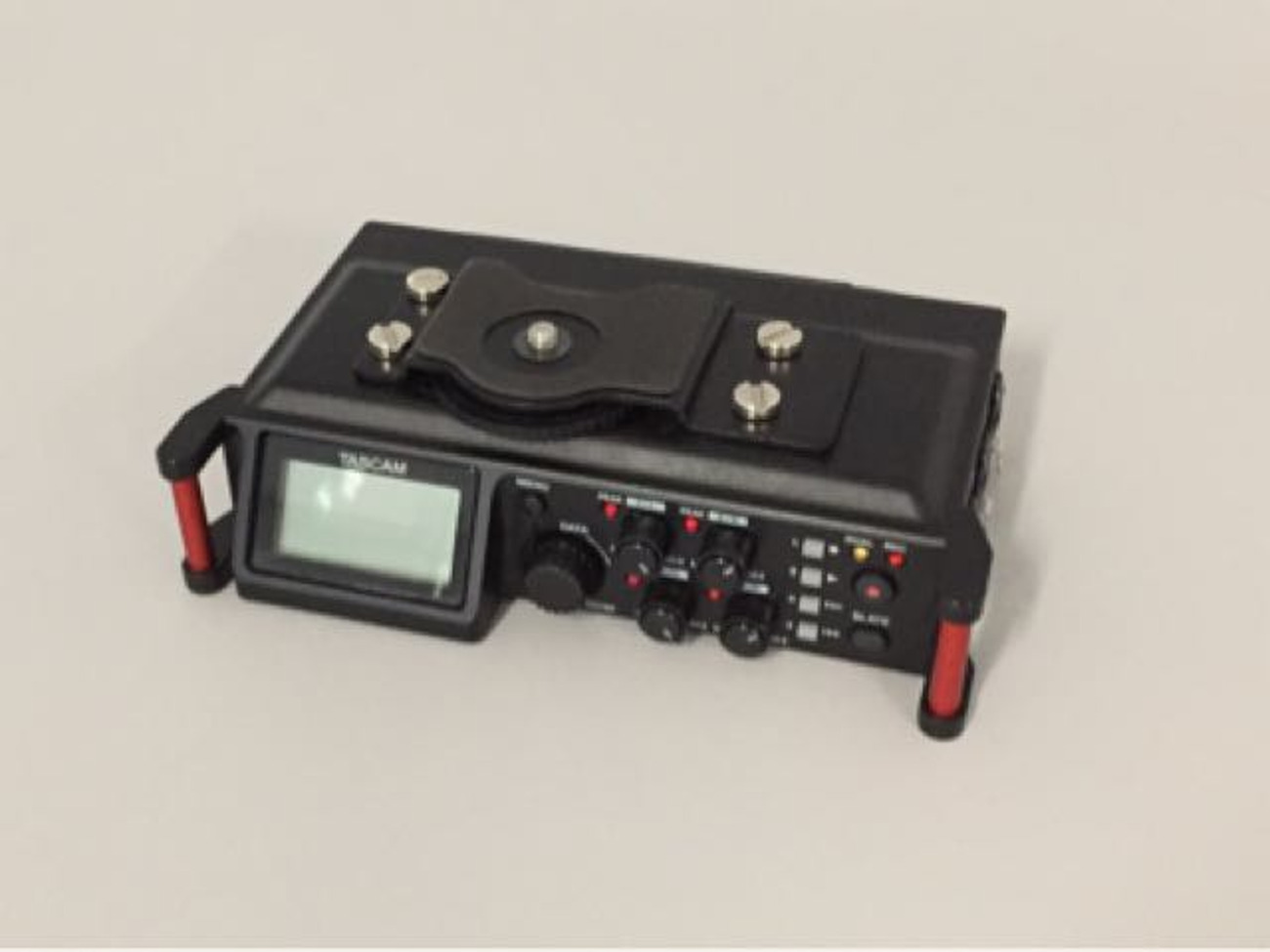Tascam dr-70d  sound recorder