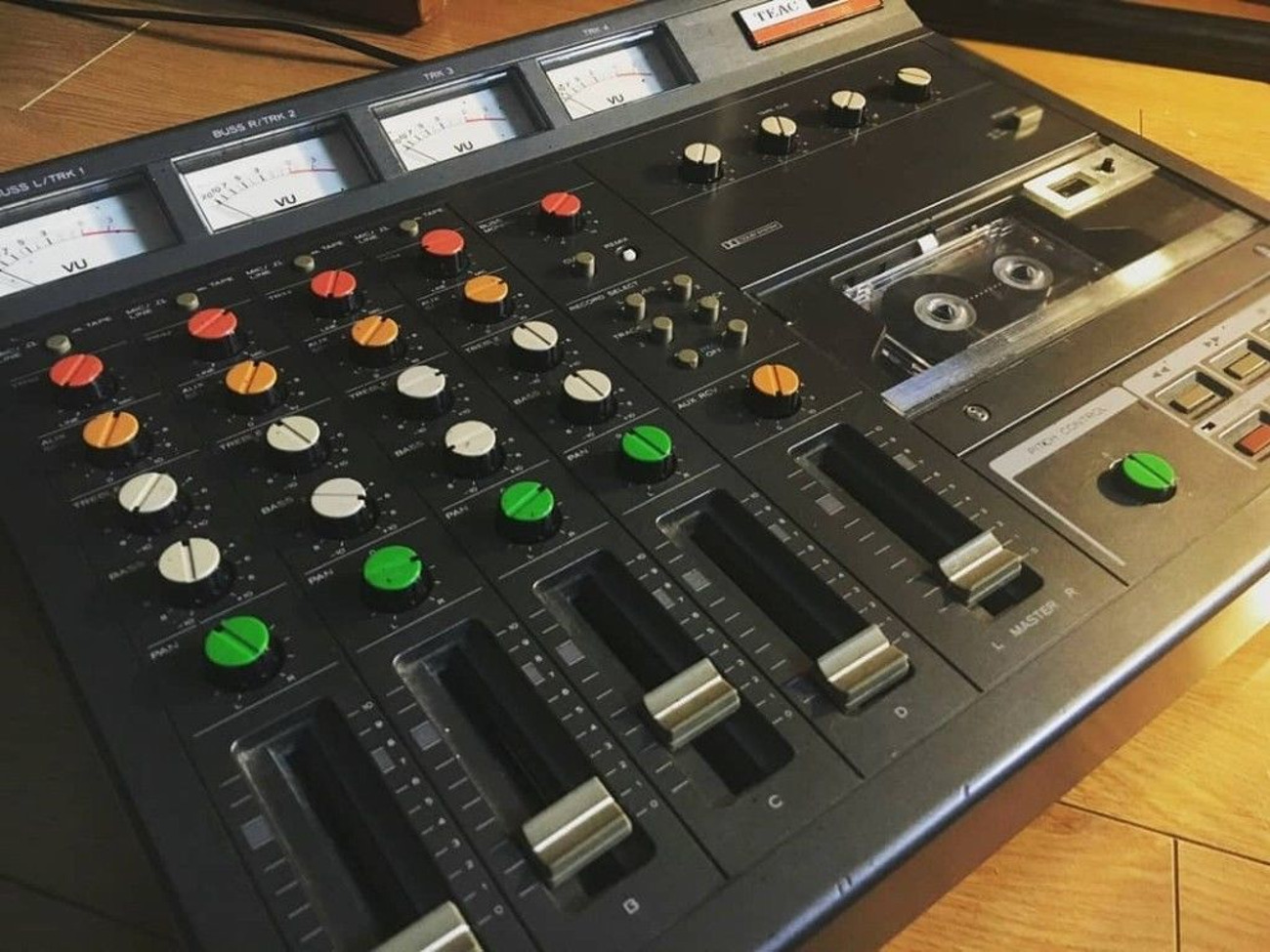 Teac 144 portastudio