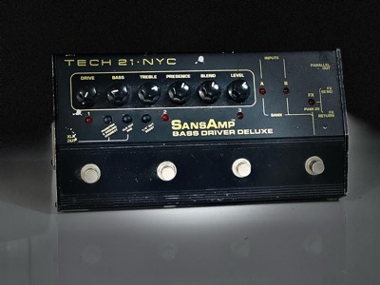 Tech 21 sansamp bass driver deluxe