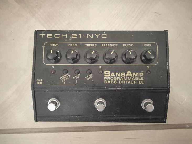 Tech21 - sansamp programmable bass driver di