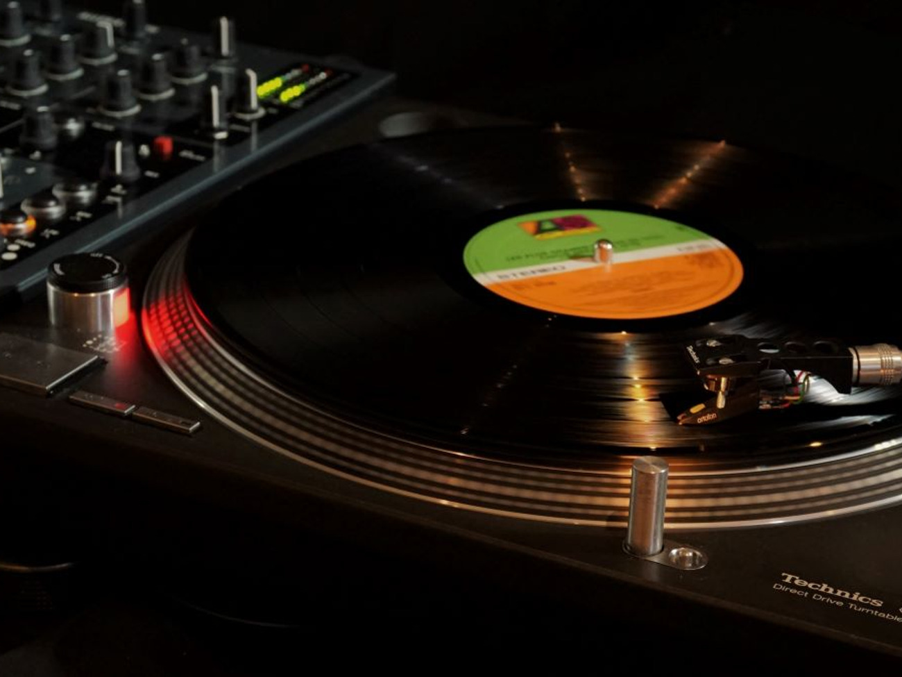 Technics 1210 turntable and mixer set