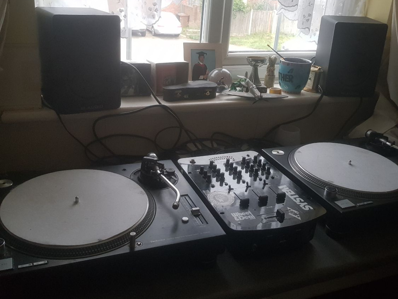 Technics sl1210 mk3 turntables & monitors