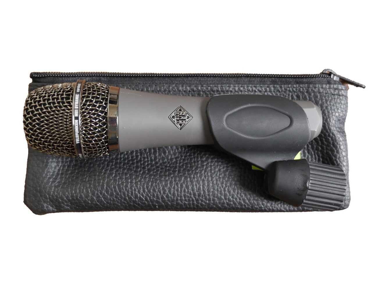 Telefunken m81 dynamic microphone