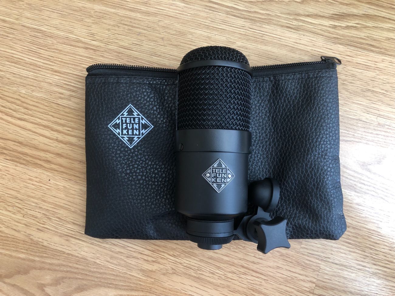 Telefunken m82