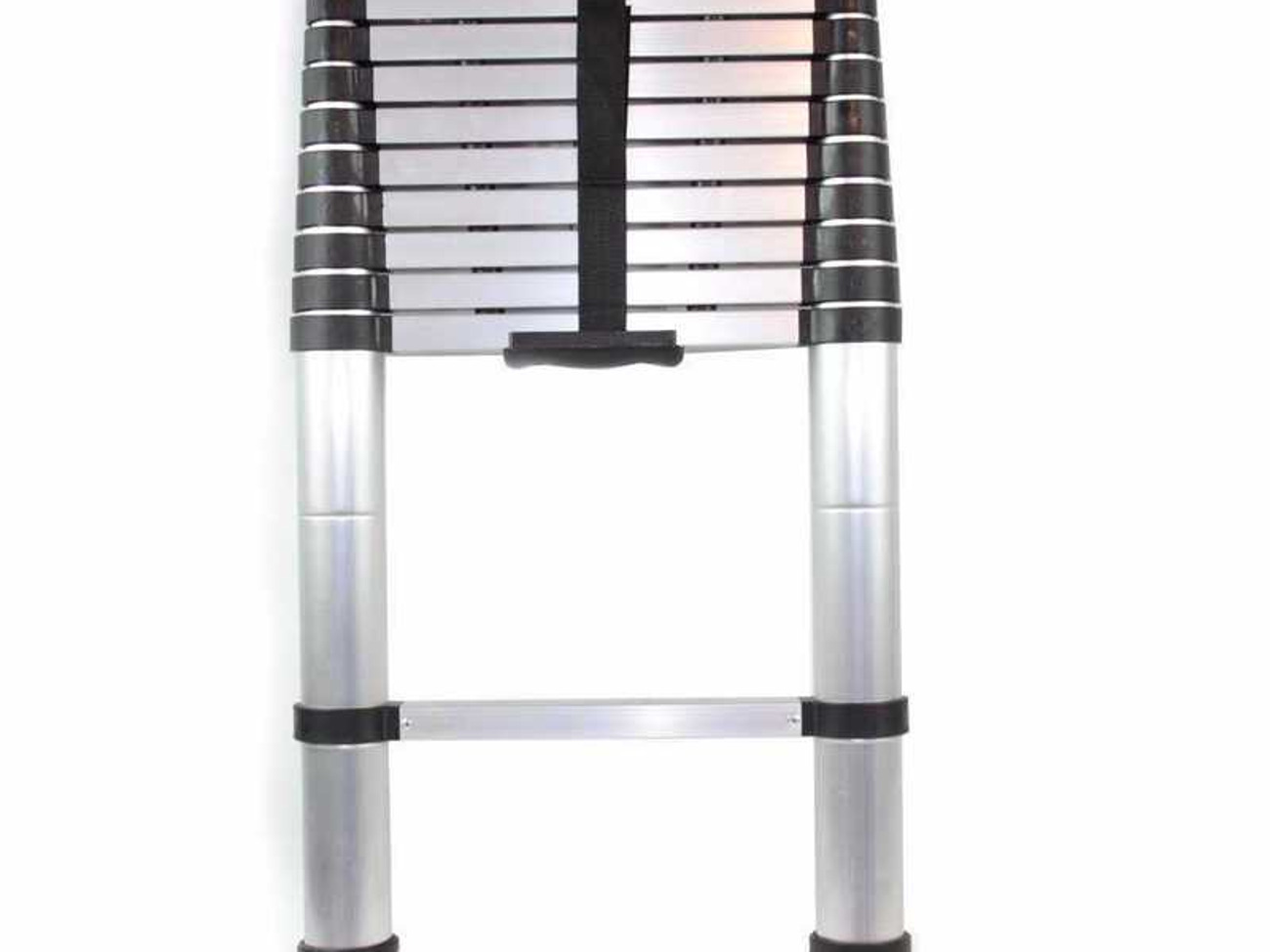 Telescopic ladder. 3.8 metre. looks new.