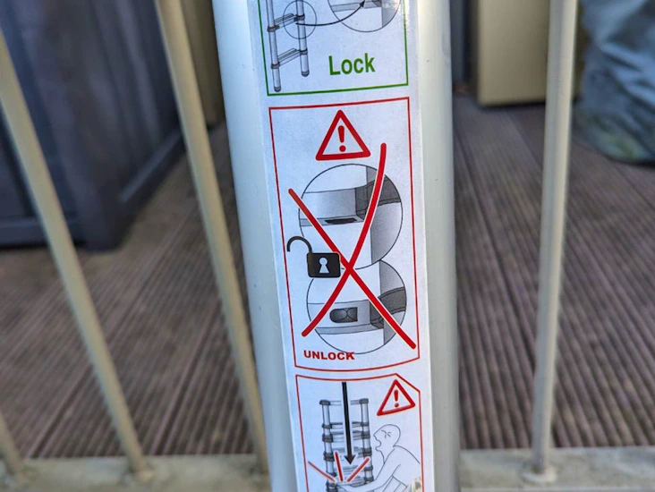 Telescopic ladder (4m)