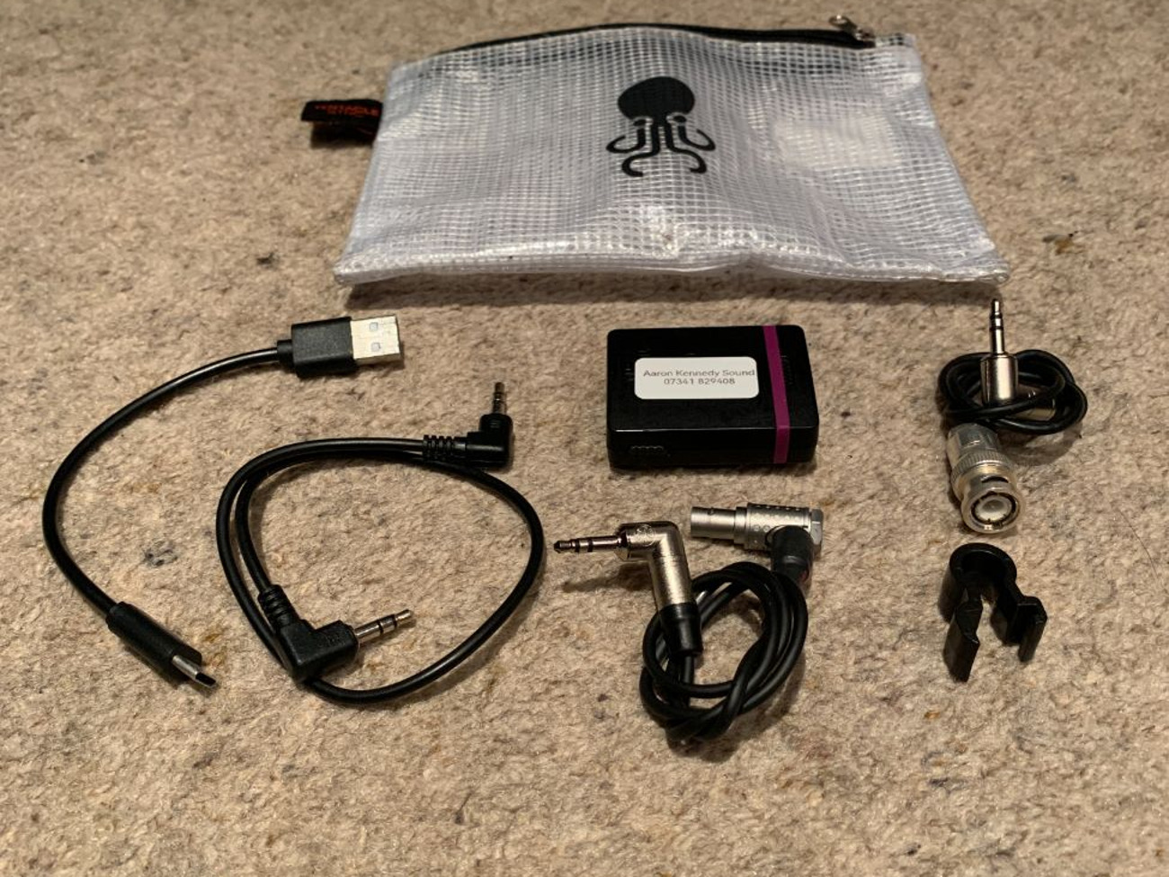 Tentacle sync e with cables