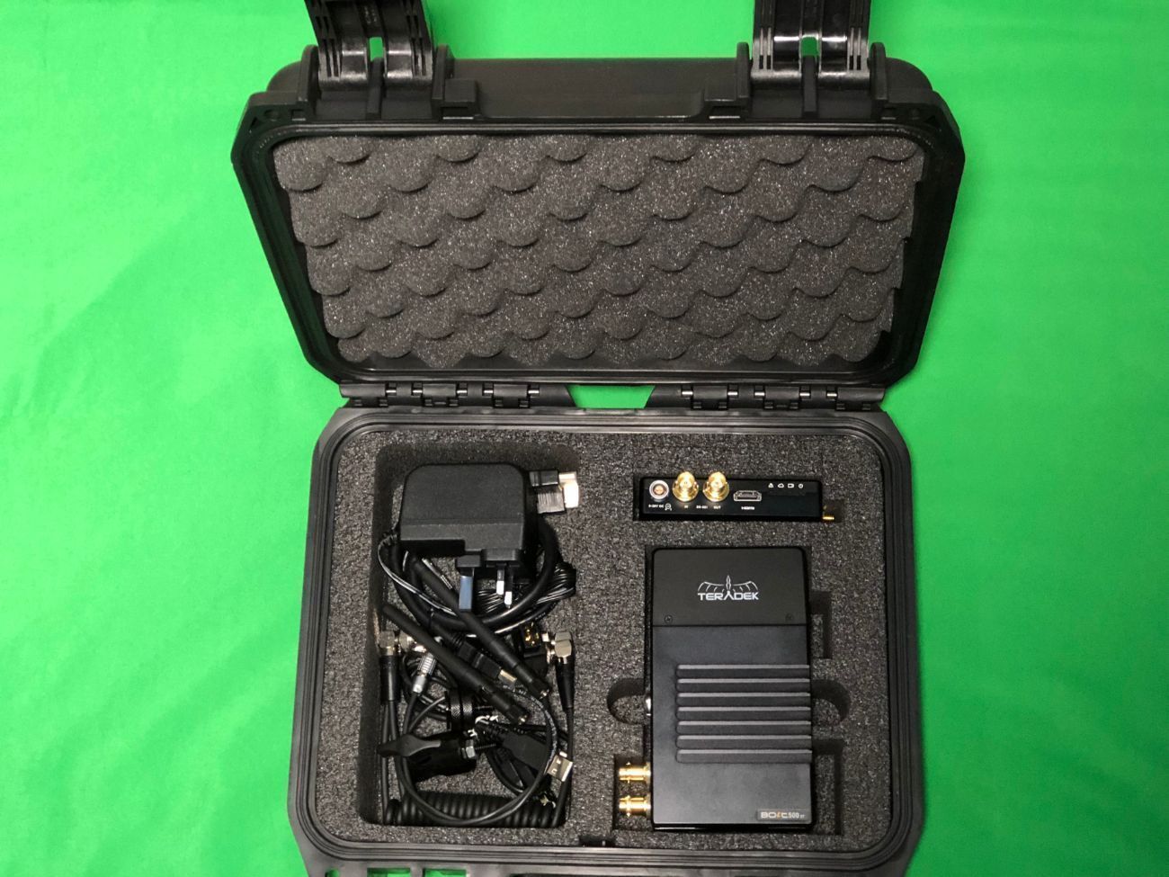 Teradek bolt xt 500 3g-sdi / hdmi set with sony/canon battery plate (wireless