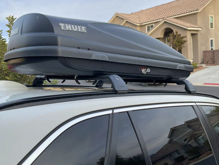 Thule car roof top storage cargo box