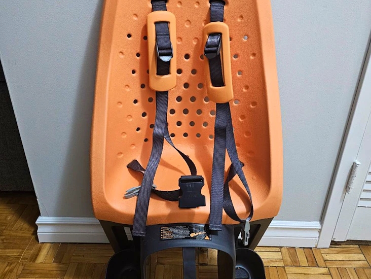 Thule maxi yepp child bike seat (rack mount)