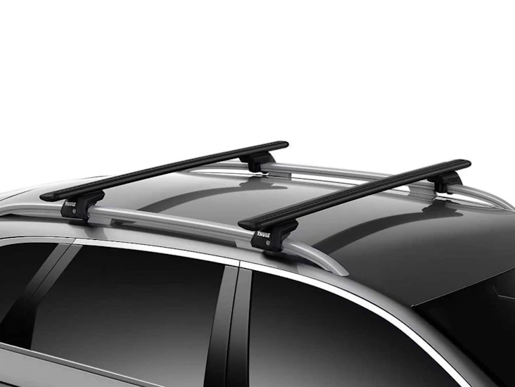 Thule roof bars and feet (for cars with rails)