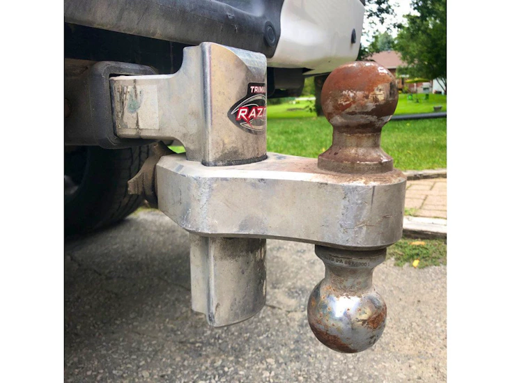 Trailer hitch - 6" adjustable