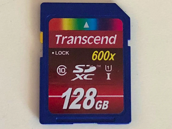 128gb sdxc 600x class 10 uhs-1 memory card 90mb/s - transcend