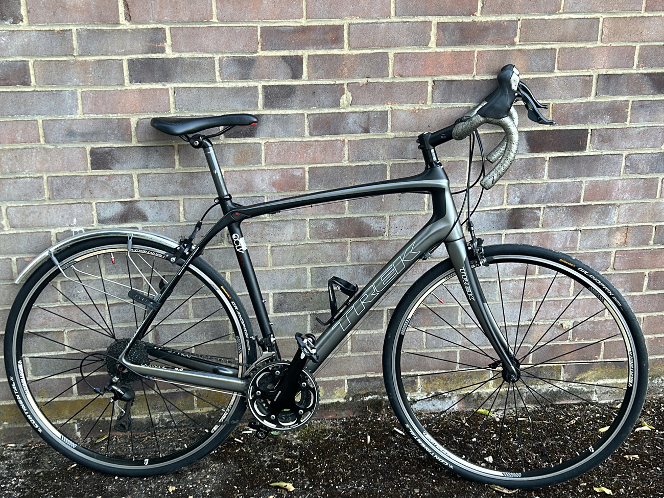 Trek domane 4.3 road bike - lightweight carbon - large