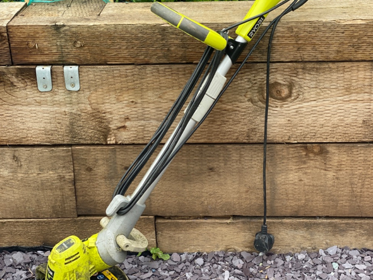 Trimmer/ weed whacker 600w electric