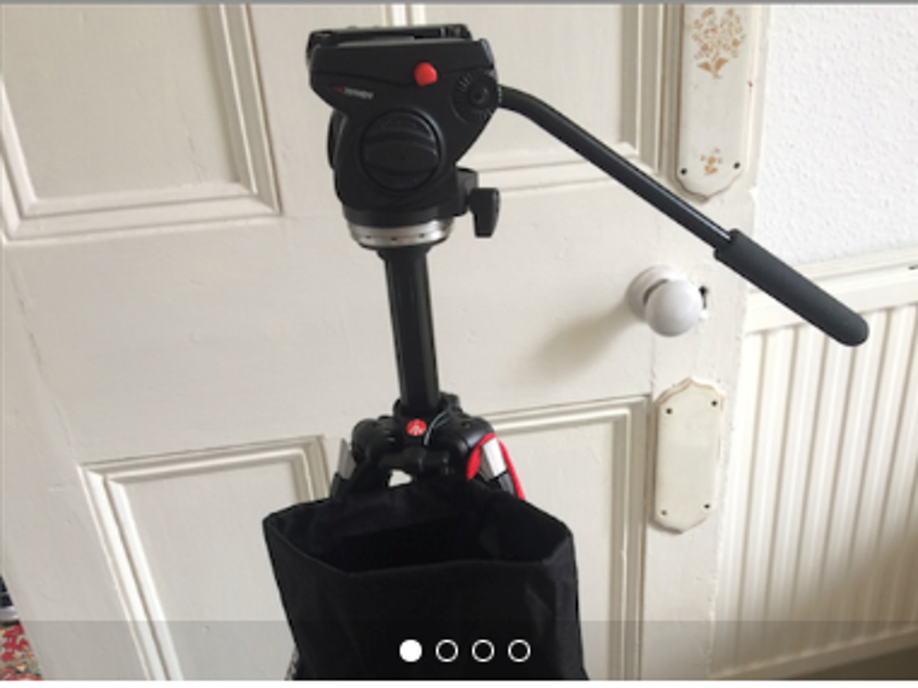 Tripod - manfrotto 290 legs with manfrotto 701 hdv and bag