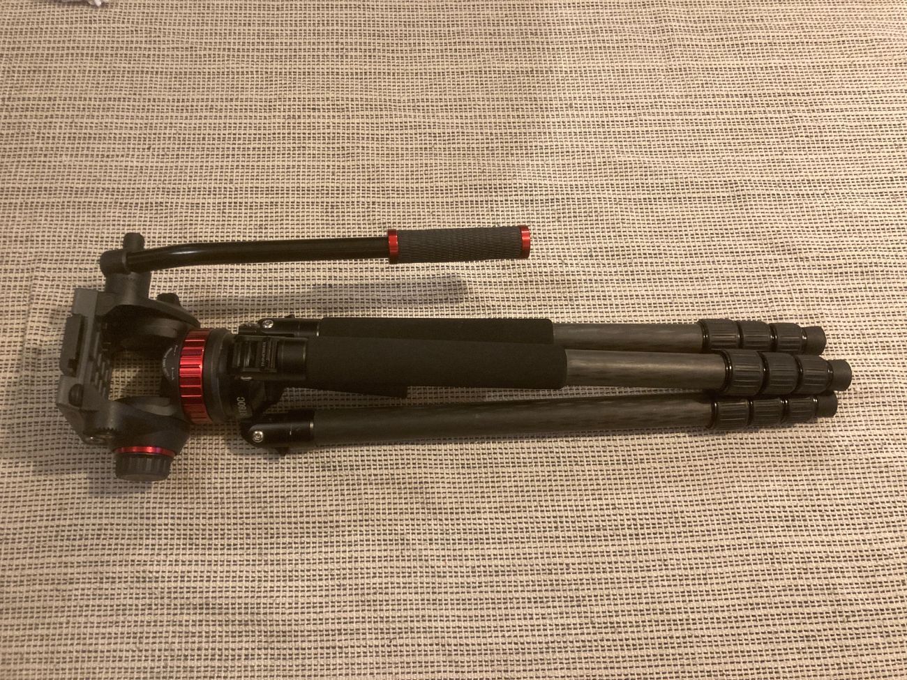 Tripod with manfrotto 502 head