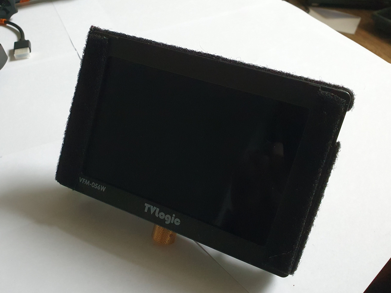 Tv logic vfm-56w 5.6inch monitor