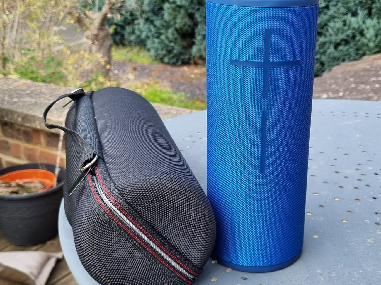 Ue megaboom speaker - for portable use & amazing batterly life