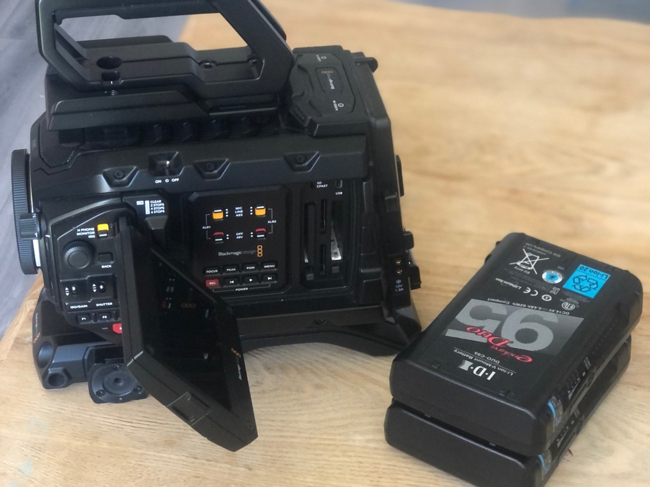 Ursa mini pro - blackmagic 4.6k 