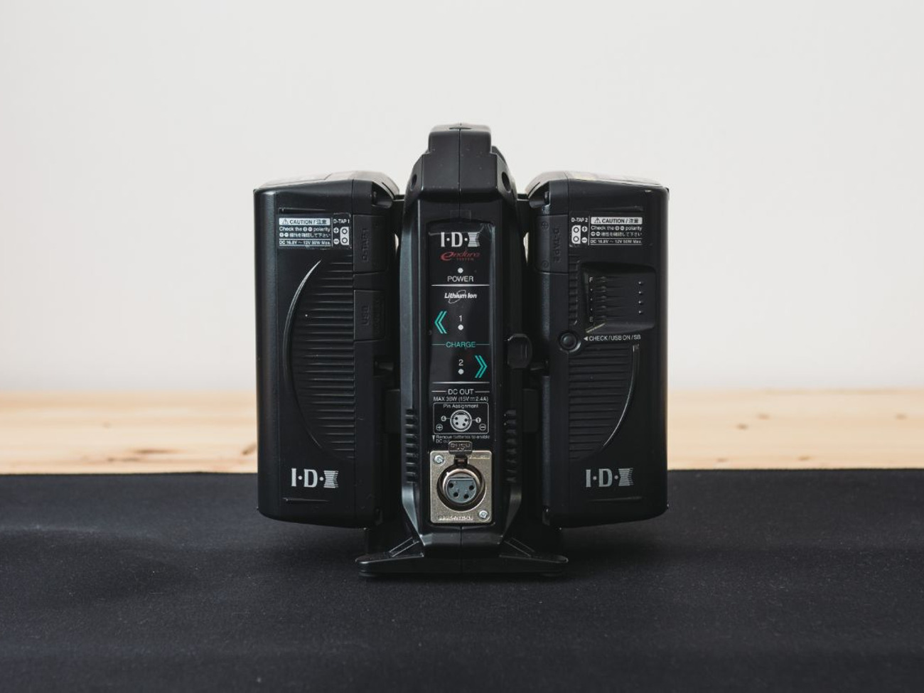 V lock batteries and charger - idx endura duo-150