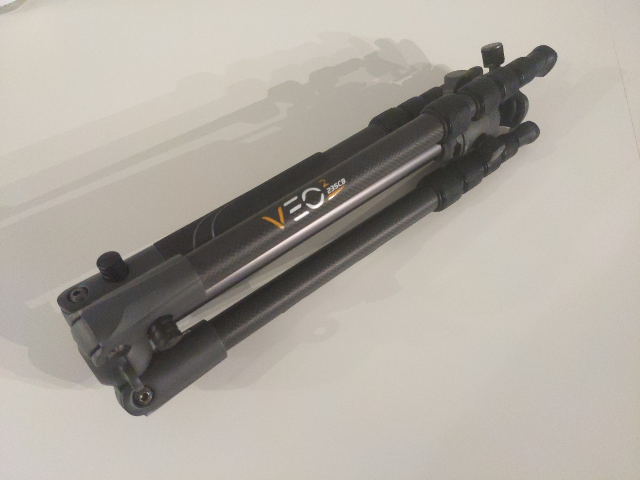 Vanguard veo 2 235cb carbon fibre tripod