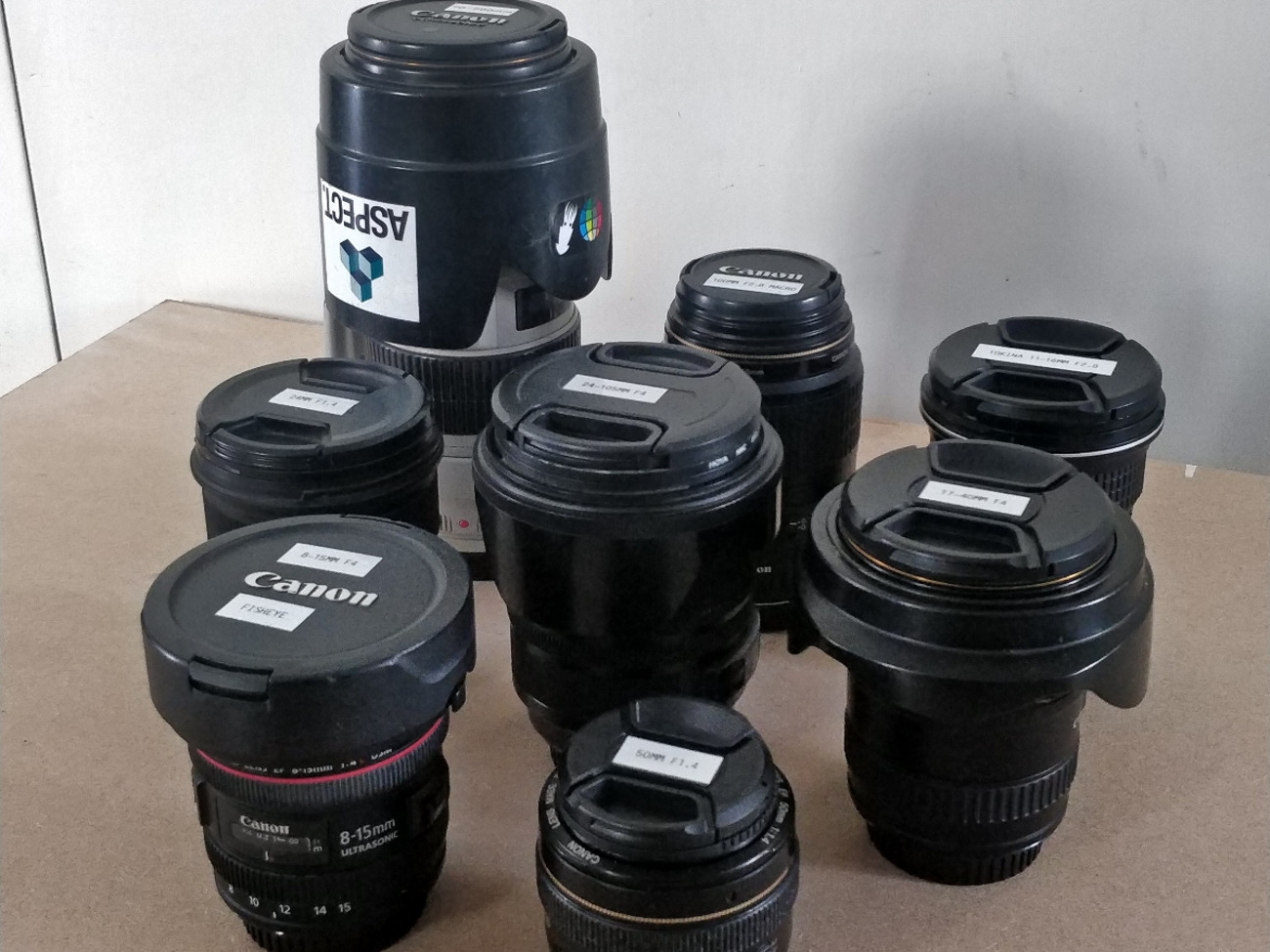 Various canon lens's. ef and rf.  70-200, 24, 50, 17-40, 24-105, macro, fisheye