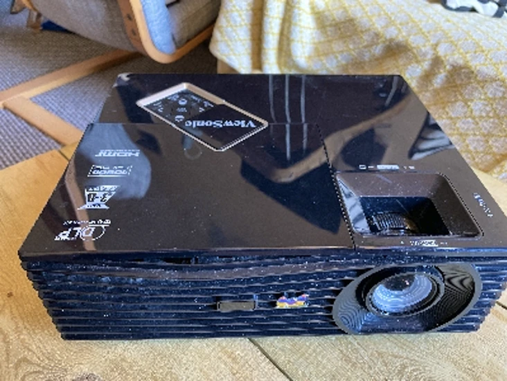 Viewsonic pjd7820 hd projector