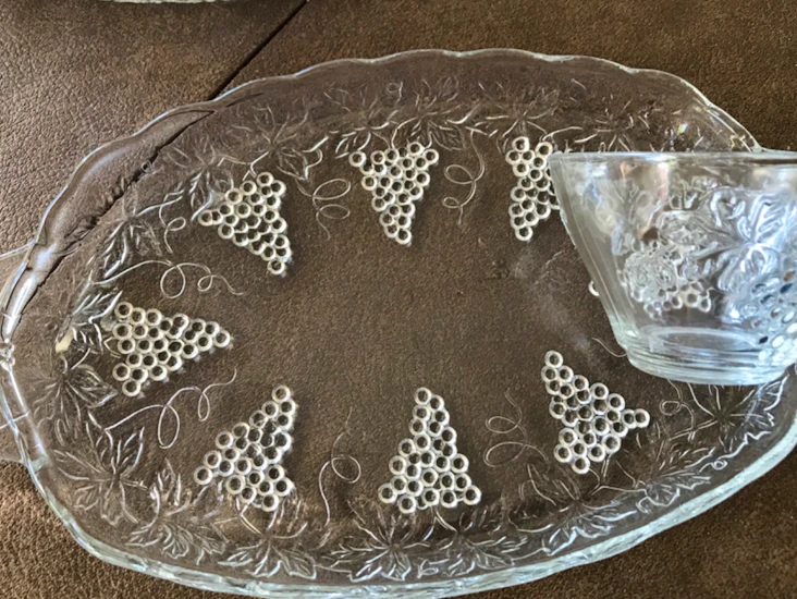 Vintage glass luncheon service set of 4