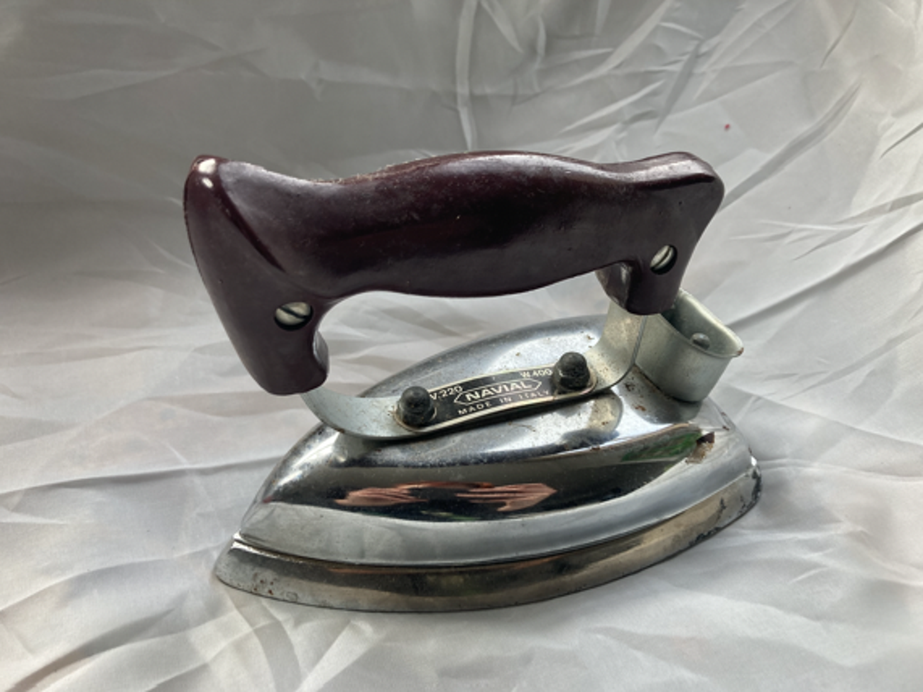 Vintage iron - prop
