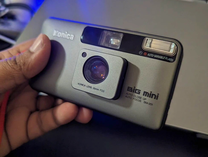Vintage konica big mini point and shoot