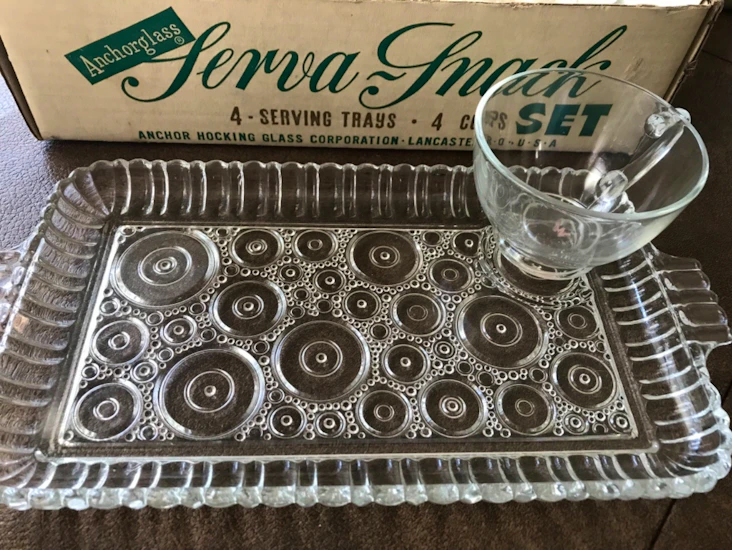 Vintage luncheon glassware set of 4