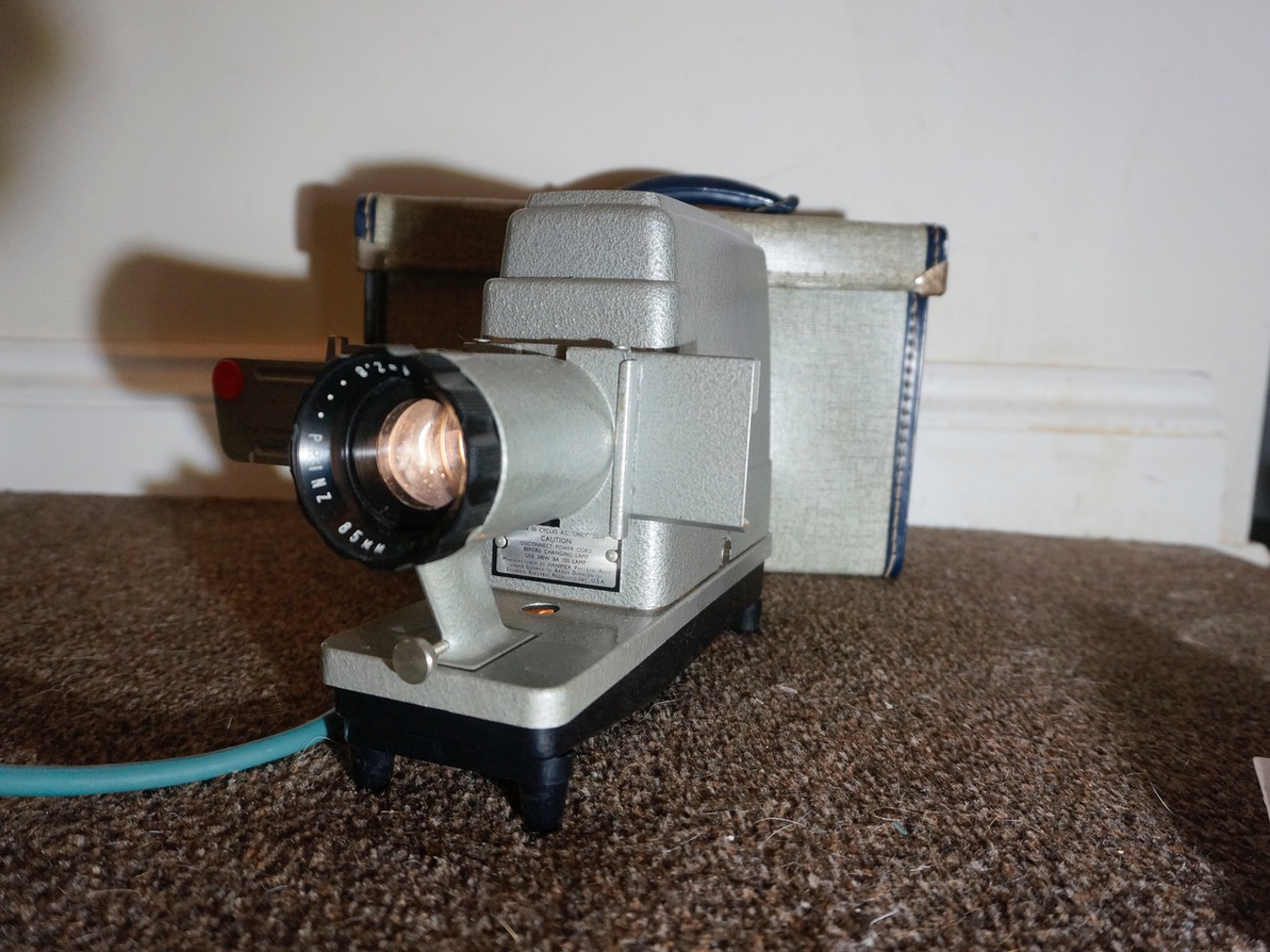 Vintage prinz 85mm projector