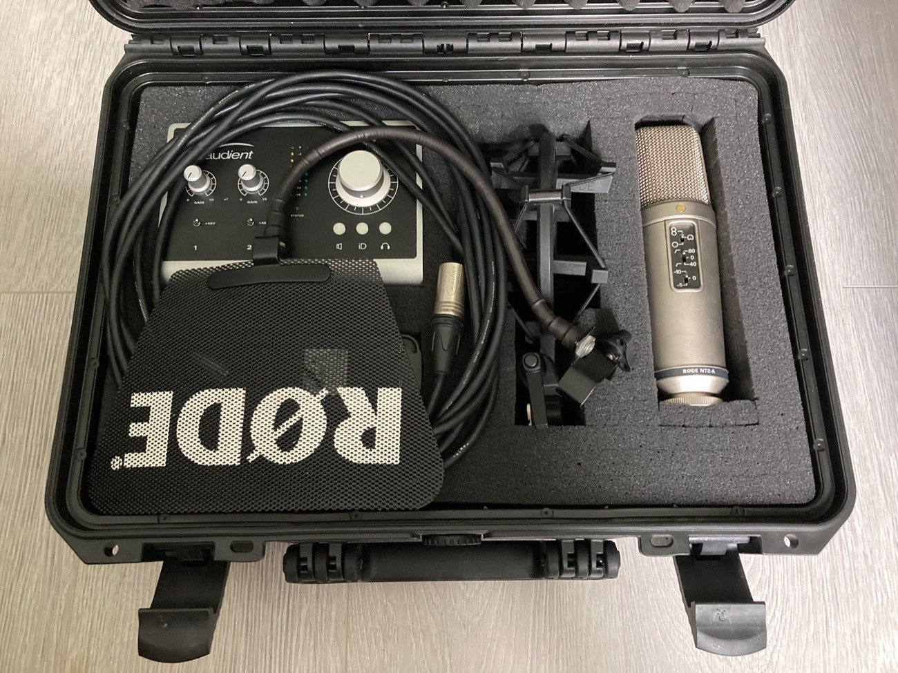 Vocal recording kit for voice overs and tracking vocals