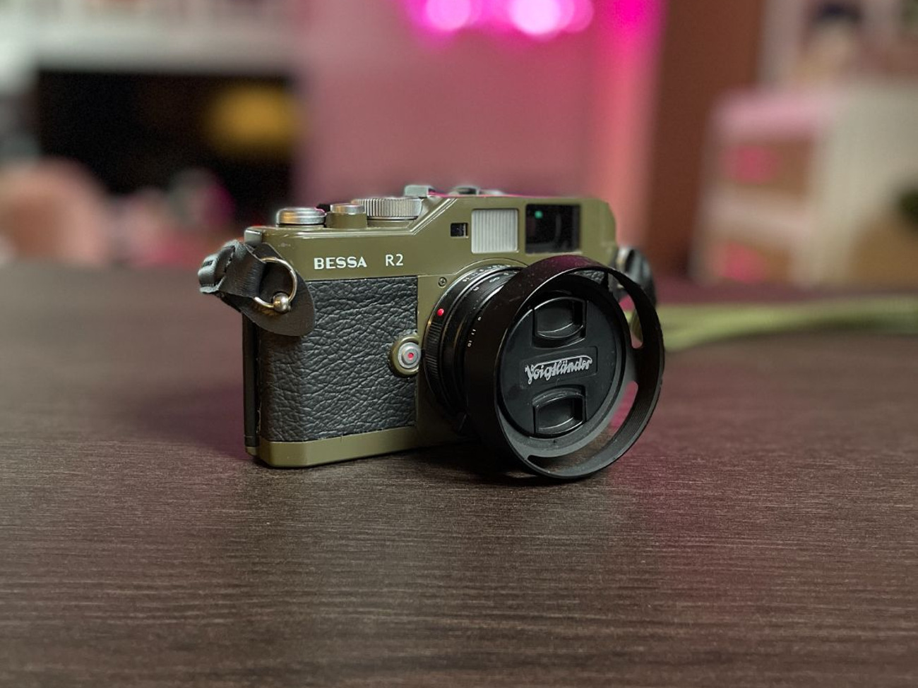 Voigtlander bessa r2 35mm film camera + 40mm lens (leica m)