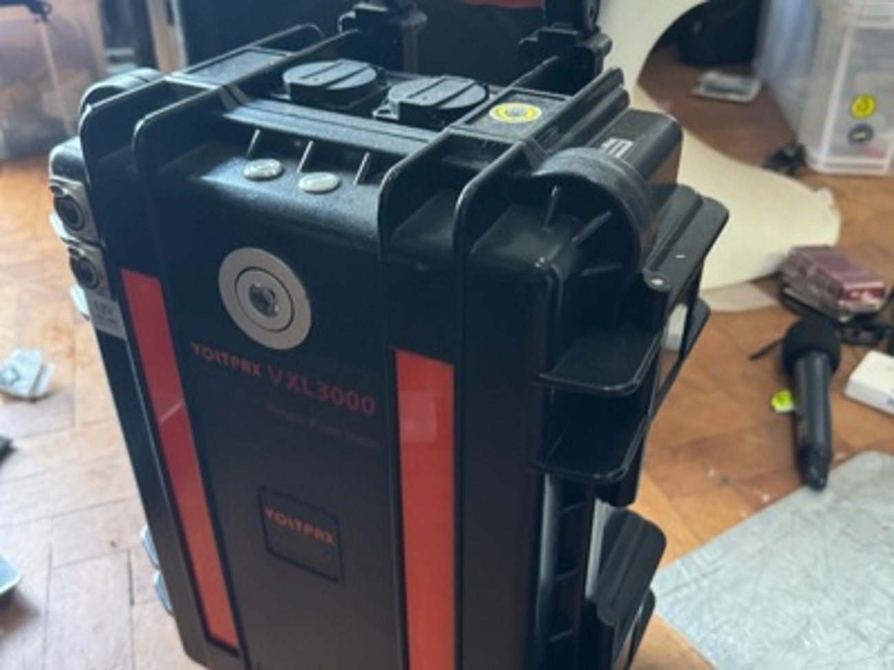 Voltpax battery power case on wheels,  