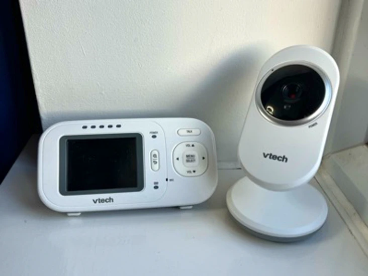 Vtech video baby monitor (vm320 model)