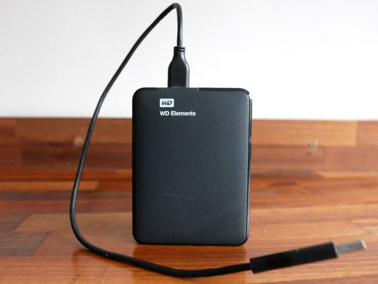 Wd 2 tb elements portable hard drive