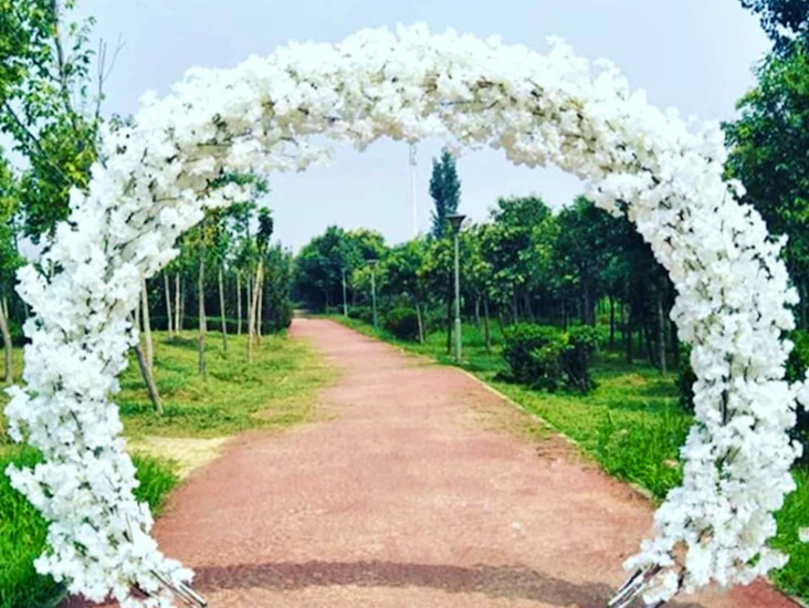 Wedding arch
